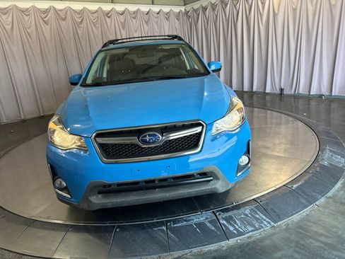 Used 2017 Subaru Crosstrek 2.0i Limited AWD/4WD image 2