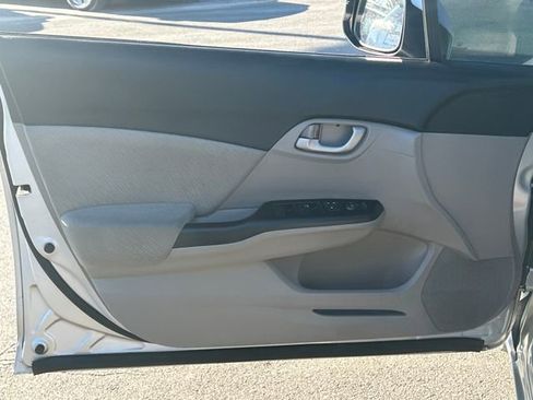 Used 2013 Honda Civic LX image 11