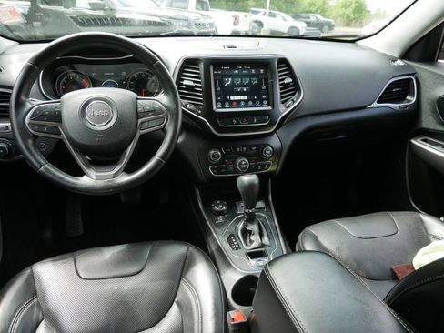 Used 2021 Jeep Cherokee Latitude Lux w/ Comfort/Convenience Group AWD/4WD image 12