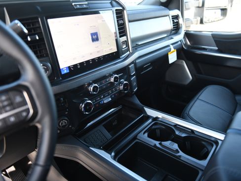 New 2026 Ford F250 Platinum image 25