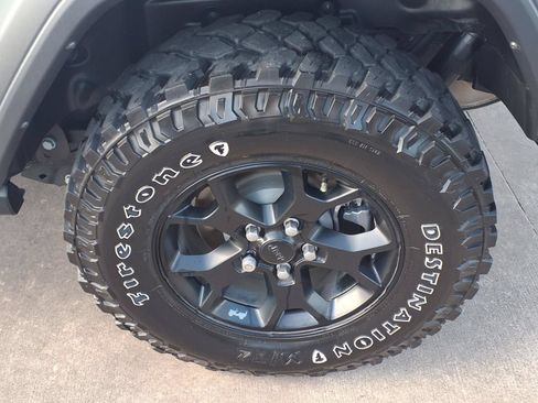 Used 2023 Jeep Wrangler Sport AWD/4WD image 10