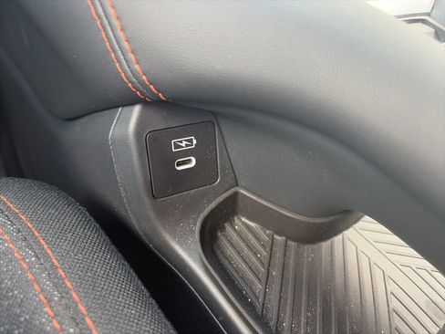 Used 2025 Honda HR-V Sport image 20