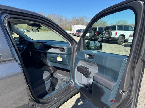 New 2026 Ford Maverick XL image 14