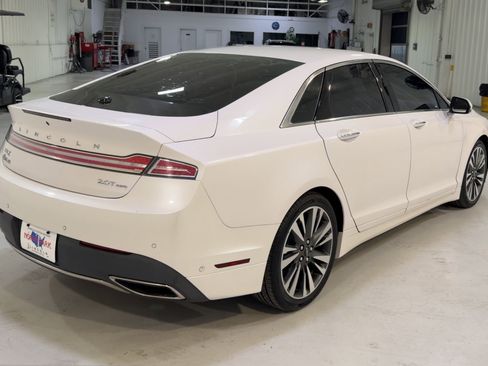 Used 2020 Lincoln MKZ Reserve w/ Elements Package image 9