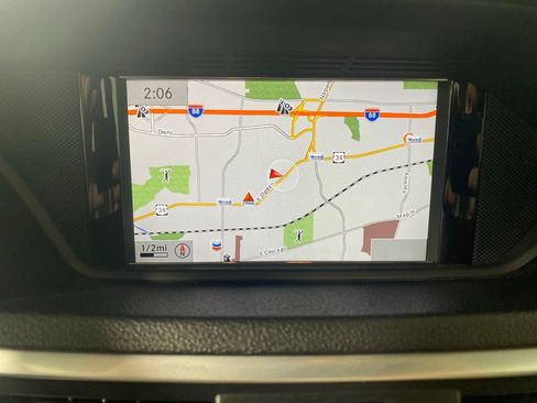 Used 2013 Mercedes-Benz E 350 Sedan image 19