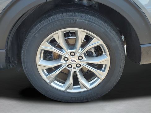 Certified 2023 Ford Explorer XLT w/ Equipment Group 202A AWD/4WD image 33
