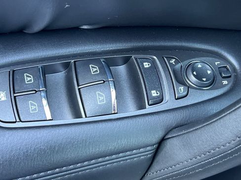 Used 2023 Nissan Armada S RWD image 14