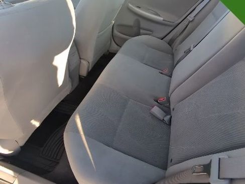 Used 2012 Toyota Corolla LE image 14