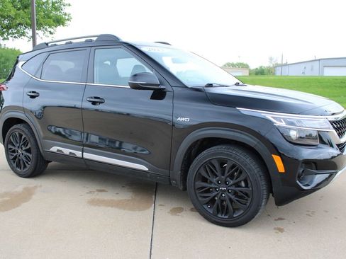 Used 2023 Kia Seltos Nightfall Edition AWD/4WD image 3