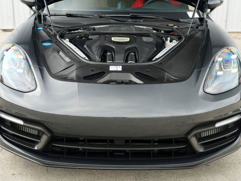 Used 2021 Porsche Panamera 4S image 8