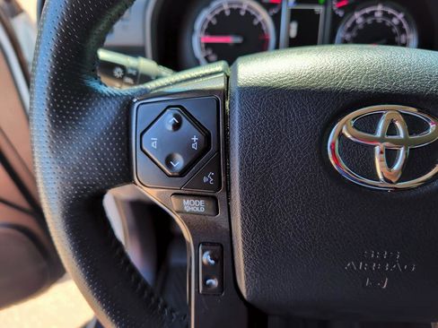 Used 2024 Toyota 4Runner TRD Off-Road Premium w/ Moonroof Package AWD/4WD image 19