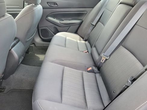 Used 2024 Nissan Altima 2.5 SV FWD image 14