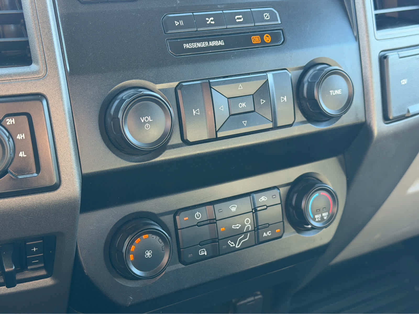 Used 2021 Ford F350 XL w/ Power Equipment Group AWD/4WD image 18