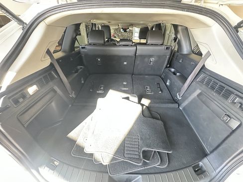 Certified 2024 MAZDA CX-90 3.3 Turbo w/ Preferred Plus image 34