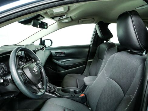 Used 2023 Toyota Corolla LE FWD image 5