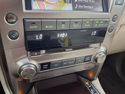 Used 2019 Lexus GX 460 Premium w/ Premium Package AWD/4WD image 8