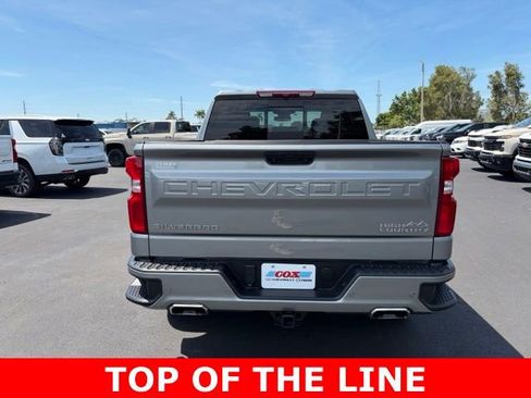 Certified 2025 Chevrolet Silverado 1500 High Country w/ Z71 Off-Road Package AWD/4WD image 5