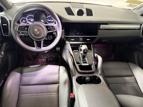 Used 2023 Porsche Cayenne S Platinum w/ Premium Package Plus AWD/4WD image 11