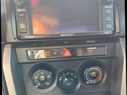 Used 2015 Scion FR-S image 20