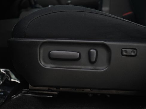 Used 2023 Toyota Tacoma TRD Sport AWD/4WD image 22