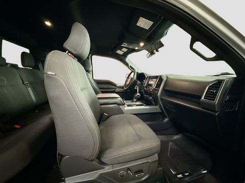 Used 2016 Ford F150 XLT w/ Equipment Group 302A Luxury image 27