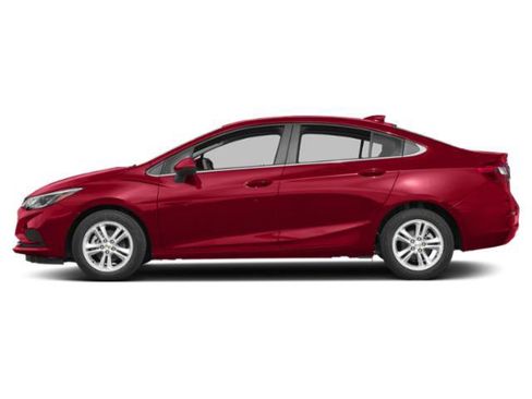 Used 2018 Chevrolet Cruze LT w/ Convenience Package image 4