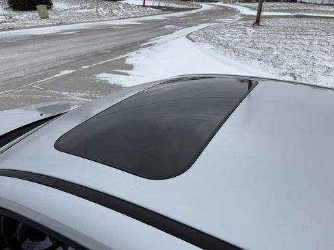 Used 2011 Subaru Impreza WRX Premium image 14