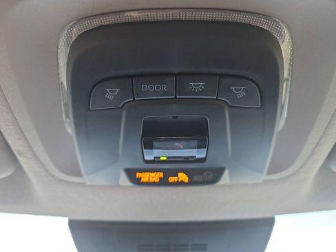 Used 2023 Toyota Corolla Cross LE FWD image 29
