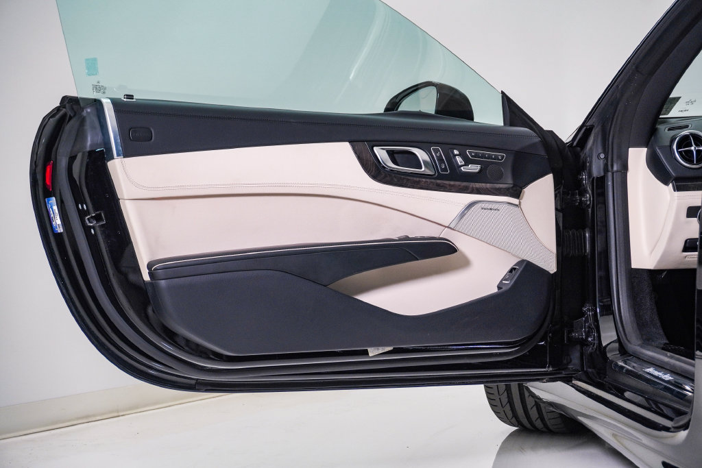 Used 2015 Mercedes-Benz SL 400 image 31