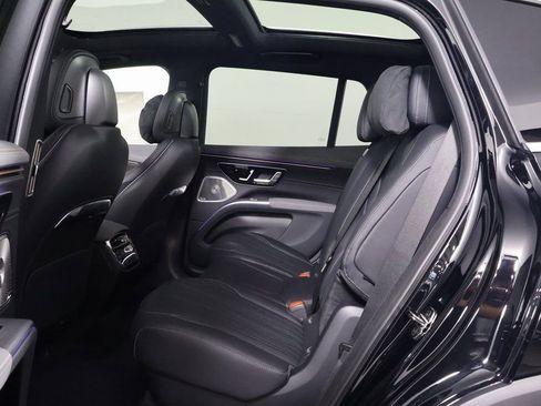 New 2026 Mercedes-Benz EQS 400 4MATIC SUV image 6