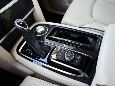 Used 2022 INFINITI QX80 Luxe w/ Cargo Package AWD/4WD image 37