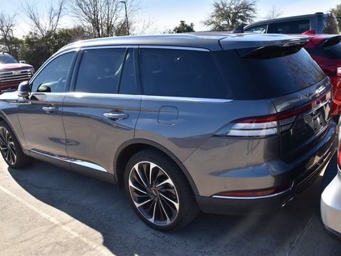 Used 2022 Lincoln Aviator Reserve w/ Equipment Group 201A image 7