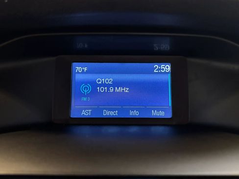 Used 2014 Ford Focus SE FWD image 16