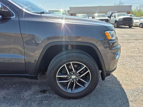 Used 2018 Jeep Grand Cherokee Limited image 8