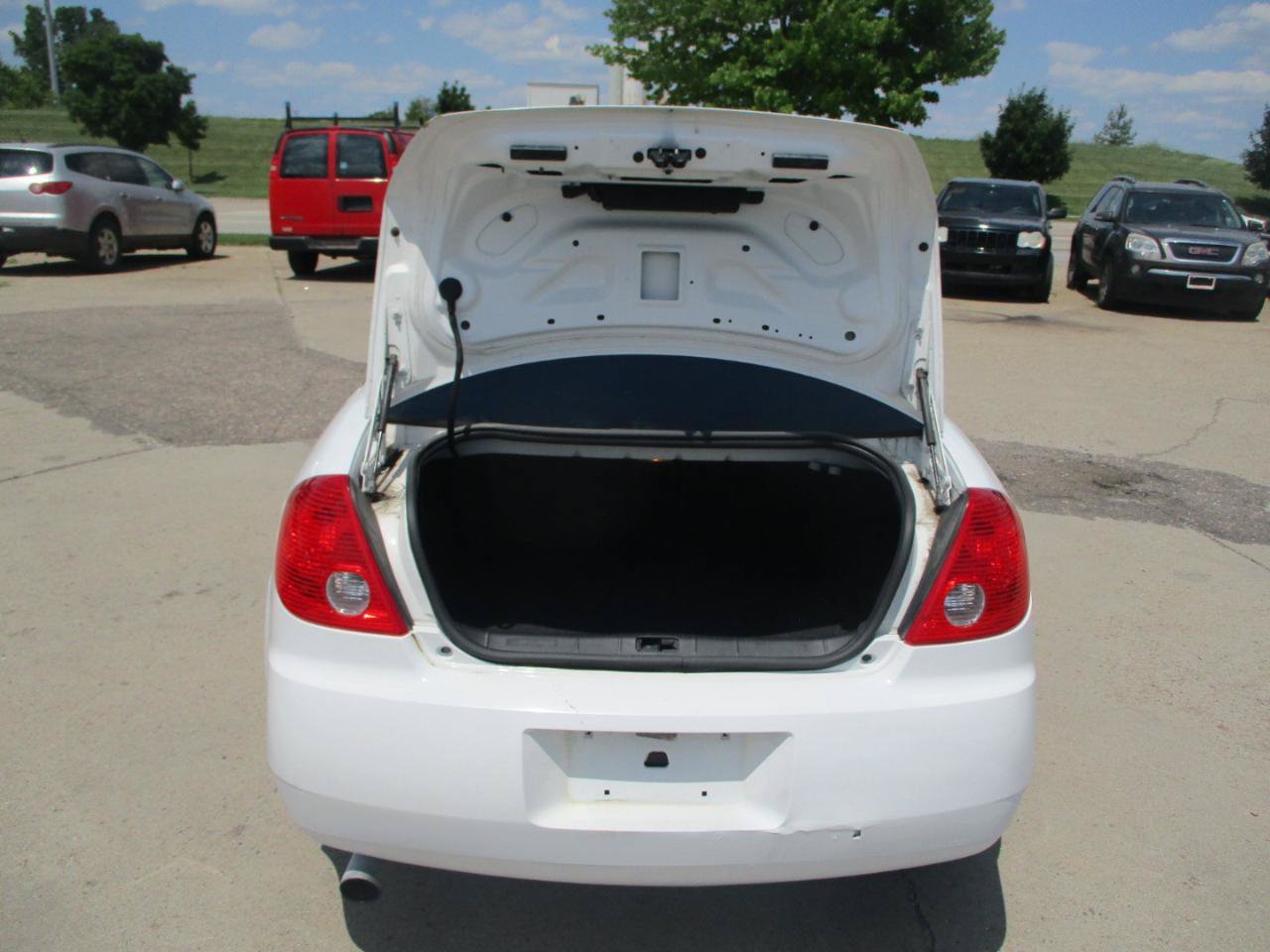 Used 2009 Pontiac G6 Sedan w/ Sport Package 2 FWD image 6