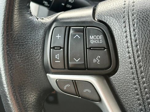 Used 2019 Toyota Sienna AWD image 36