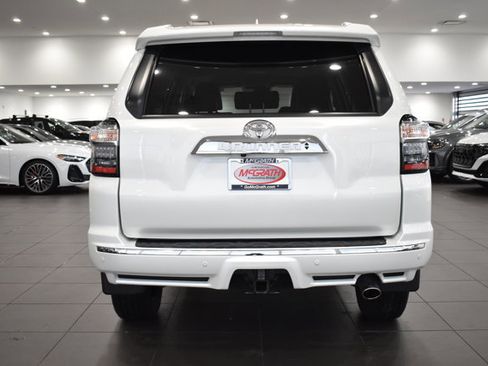Used 2022 Toyota 4Runner Limited image 10