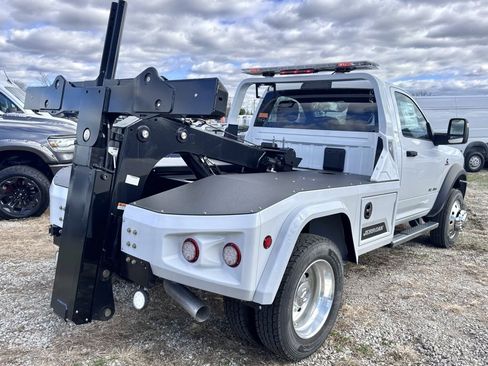 New 2024 RAM 4500 SLT w/ Quick Order Package 2YG SLT image 7