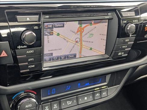 Used 2015 Toyota Corolla LE Premium image 14