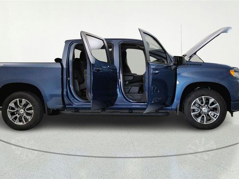 Used 2024 Chevrolet Silverado 1500 RST w/ Protection Package AWD/4WD image 8