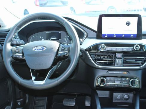 Used 2022 Ford Escape SE w/ Convenience Package image 19