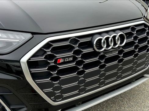 Certified 2025 Audi SQ5 Prestige image 32