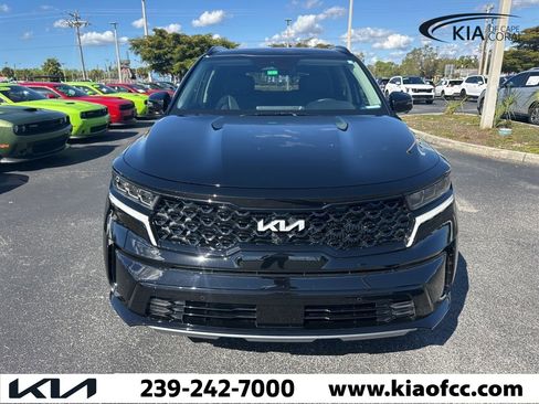 Used 2023 Kia Sorento SX image 7