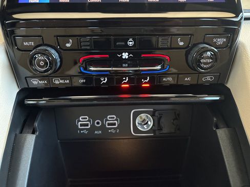 New 2025 Jeep Grand Cherokee Limited image 19