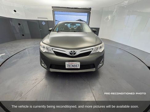 Used 2013 Toyota Camry XLE w/ Leather Pkg FWD image 8