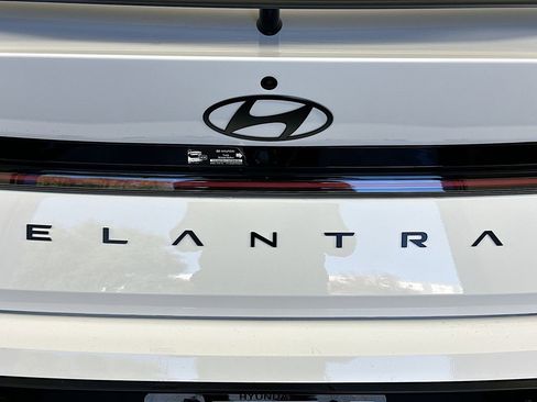 New 2026 Hyundai Elantra N Base image 21