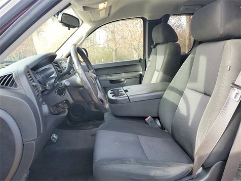 Used 2013 Chevrolet Silverado 1500 LT image 7