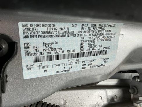 Used 2015 Ford C-MAX Energi SEL w/ Equipment Group 302A FWD image 25