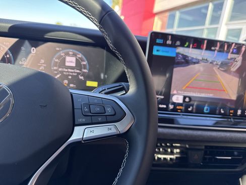 New 2026 Volkswagen Tiguan S image 30