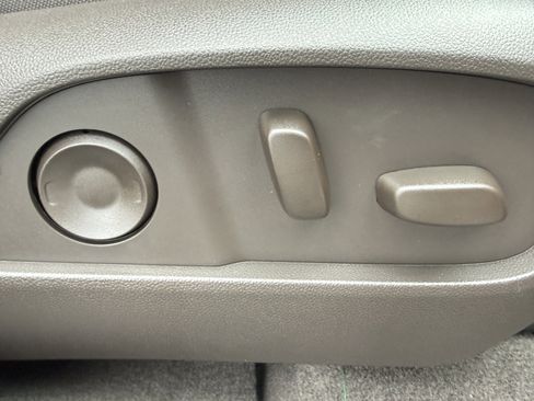 New 2026 GMC Terrain Denali w/ LPO, Floor Liner Package image 15